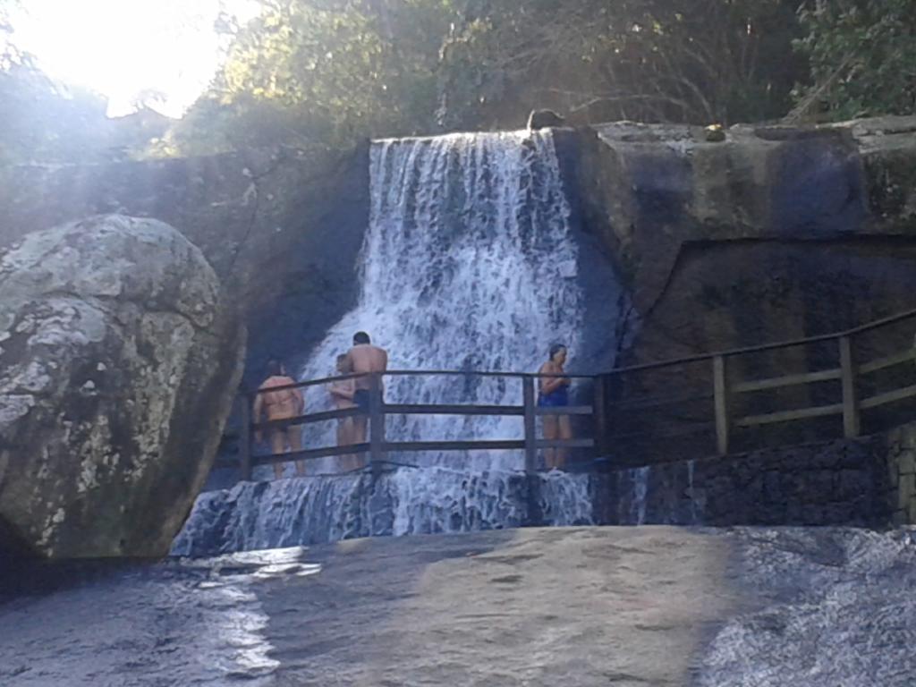 500M Da Praia, Predio Cm Piscina, 1Garagem, Wi-Fi 300 Mbps, Centro De Guaruja, Proximo A Praia E Comercio, Horarios Check-In E Check-Out Flexiveis, Churrasqueira, Buitenkant foto